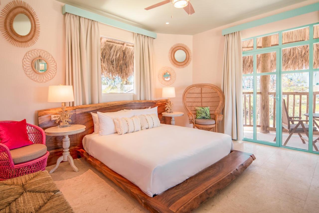 Boardwalk Boutique Hotel Aruba - Adults Only Palm Beach Exterior photo
